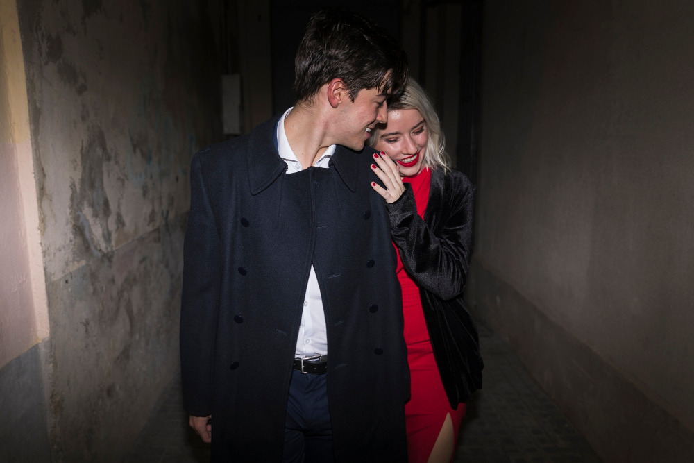 9 Benefits Of Escape Rooms For Couples' Bonding